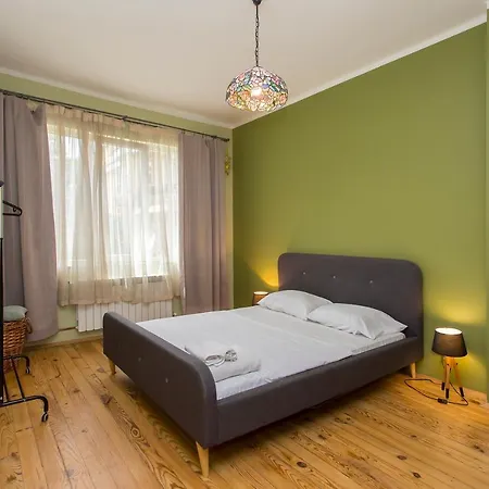 Colorful 2bdr In The Center Sofia